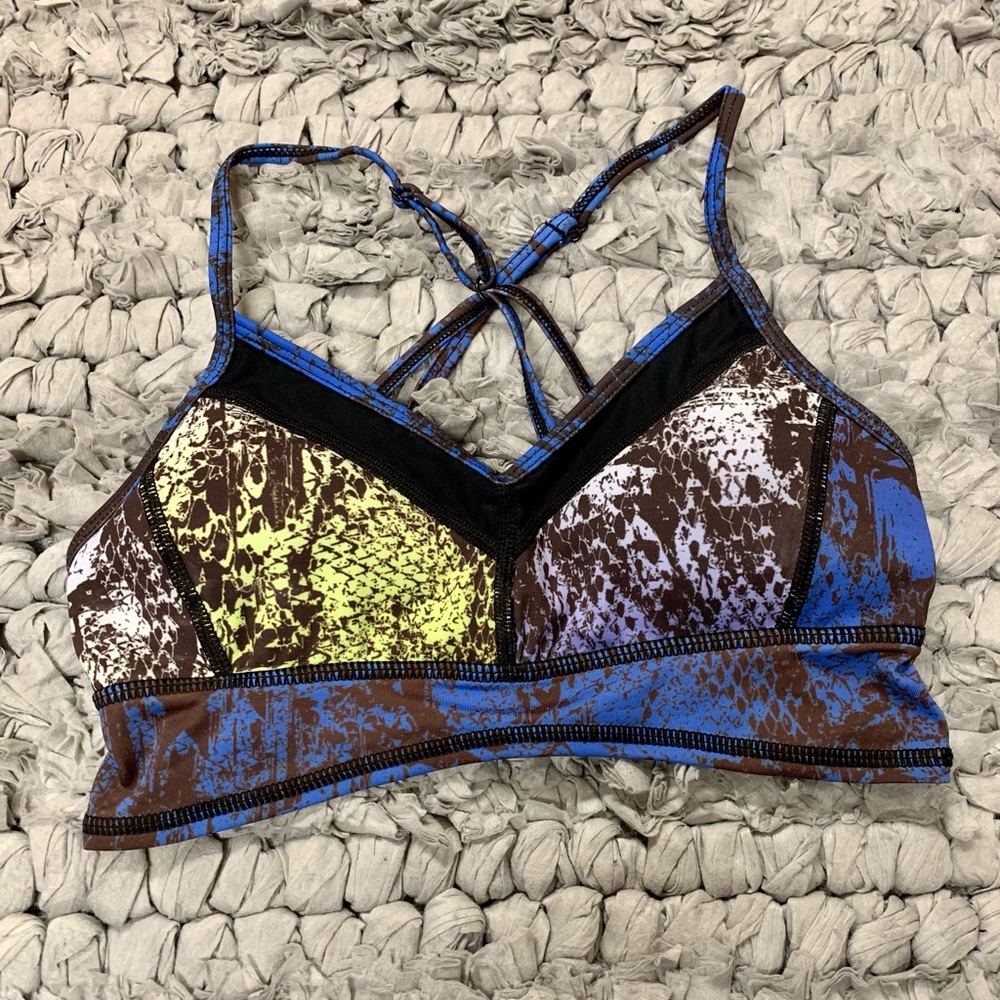 VIMMIA sports bra